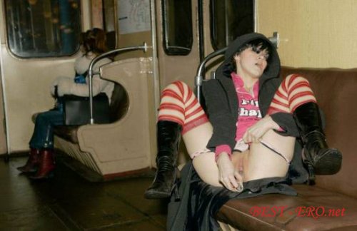 Пьяная шлюха помастурбировала в метро