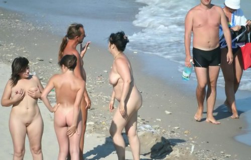 Украинки на пляже фото